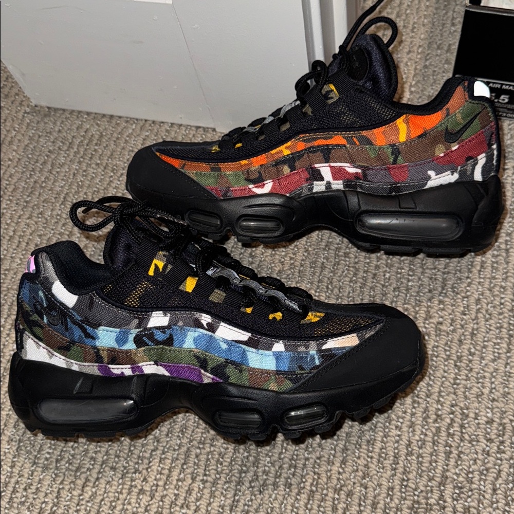 Nike Air Max 95 ERDL PARTY Size 5.5 Y